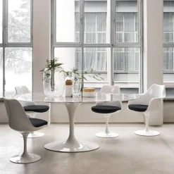Saarinen Tulip stol Black