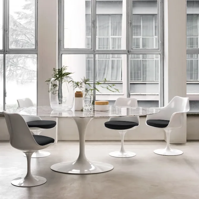 Saarinen Tulip stol Black