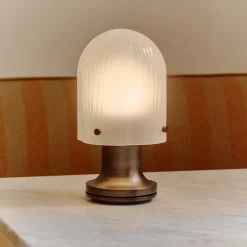 Seine bærbar bordlampe