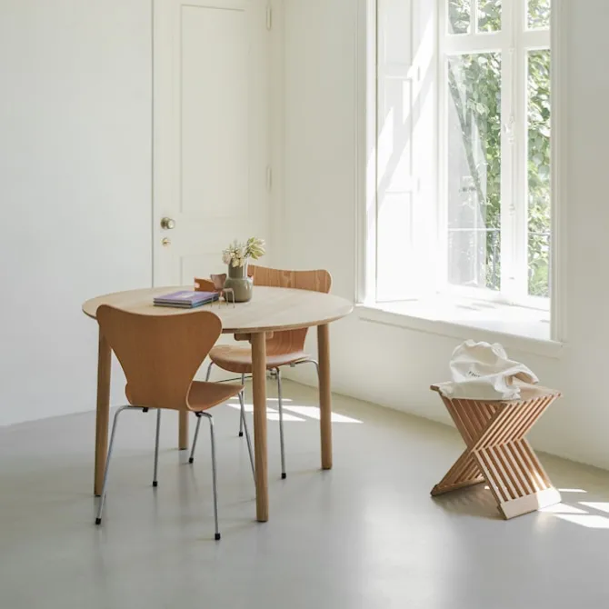 Series 7 stol 3107 trefiner stålram krom
