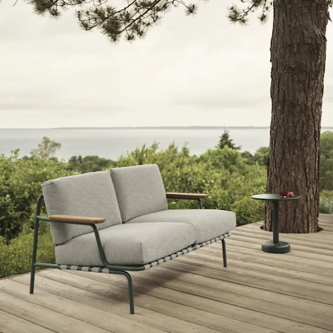 Settle sofa 2-seater