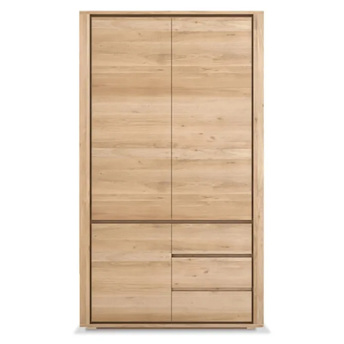 Shadow Dresser