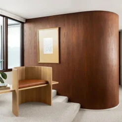 Sit, Set Chair