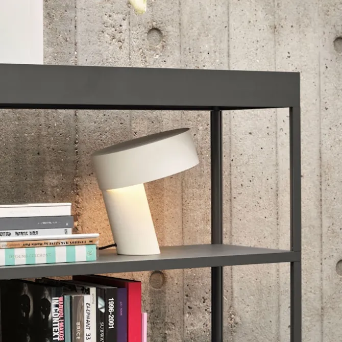 Slant bordlampe