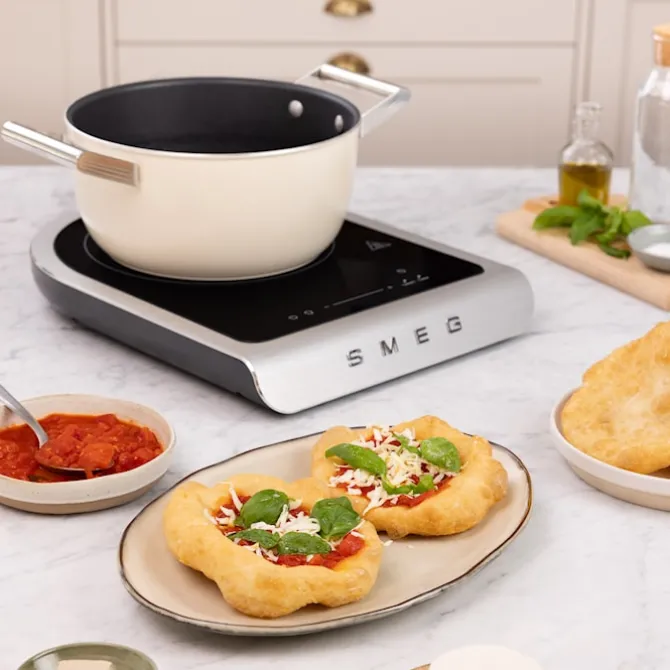 Smeg Portable induction cooker