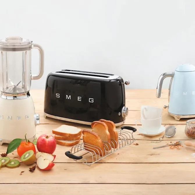 Smeg Toaster 4 Slices Black
