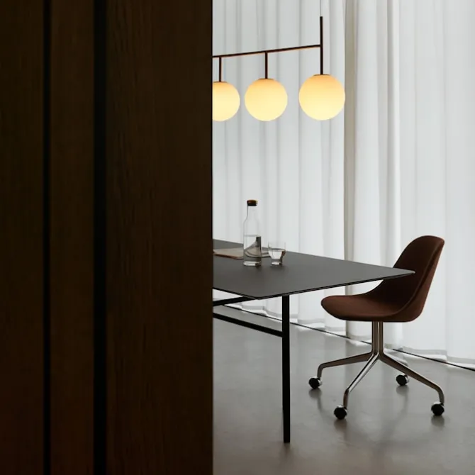Snaregade ovalt spisebord