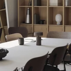 Snaregade rektangulært spisebord