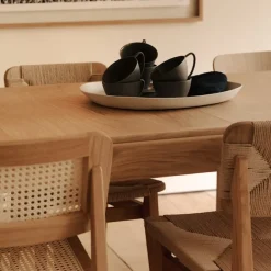 S-Table spisebord