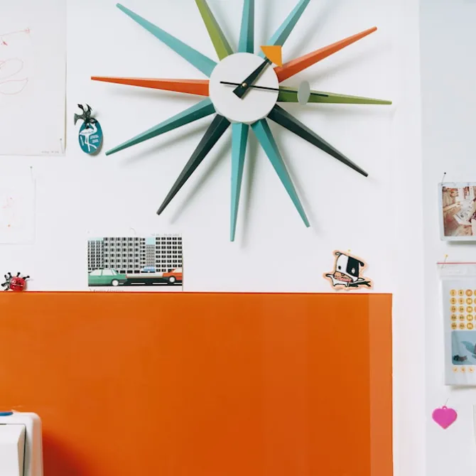 Sunburst Clock veggklokke