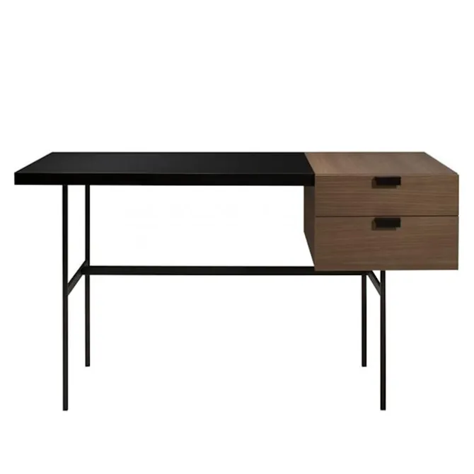Tanis Desk