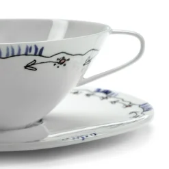 Tea Cup & Saucer Anemone Milk