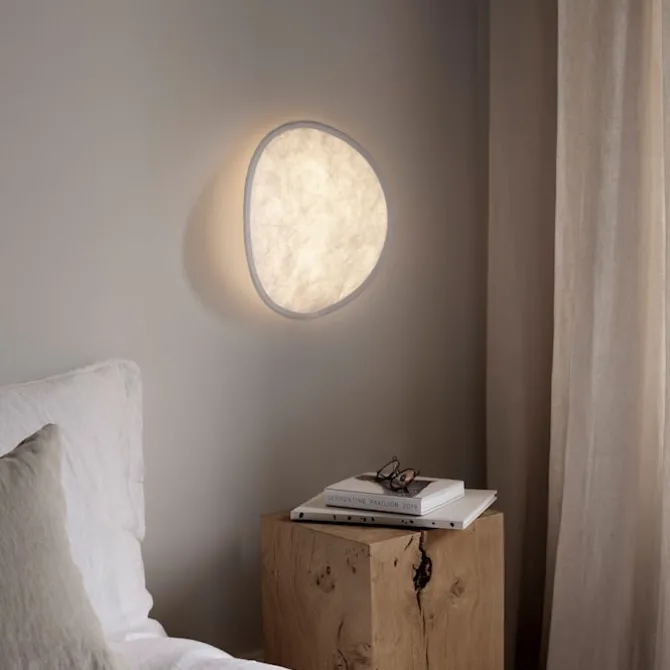Tense Wall Lamp
