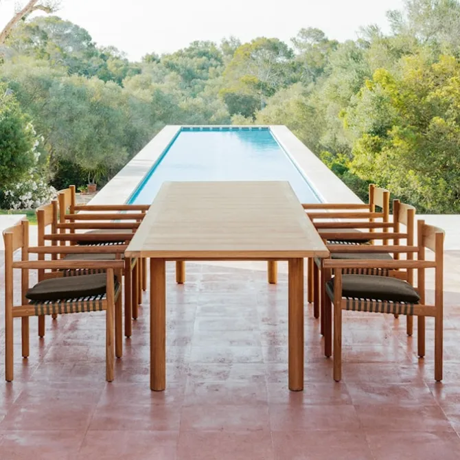 Tibbo Dining Table