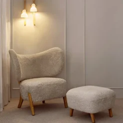 TMBO Lounge Chair with Pouf