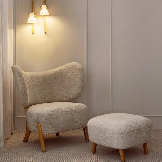 TMBO Lounge Chair with Pouf