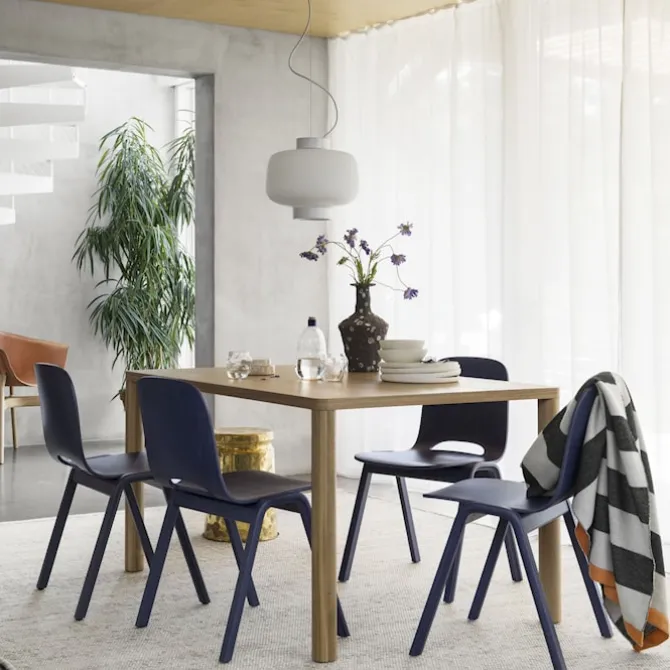 Touchwood Chair (Wooden legs)