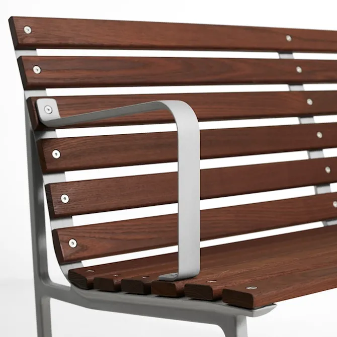Traverse loungebenk med armlener