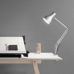 Type 75 Desk Lamp With Clamp