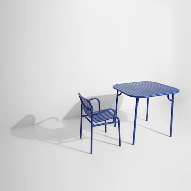 Week-End Square Table