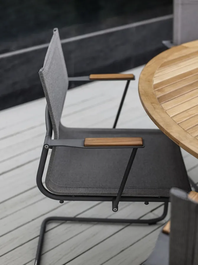 Whirl Teak Table 150 cm