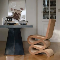 Wiggle stol