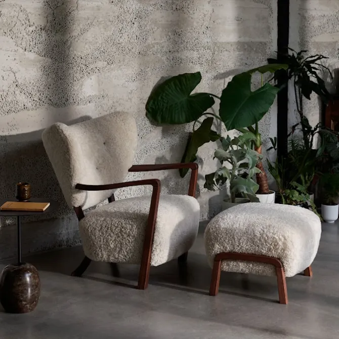 Wulff Lounge Chair ATD2 Pouf ATD3 - Walnut