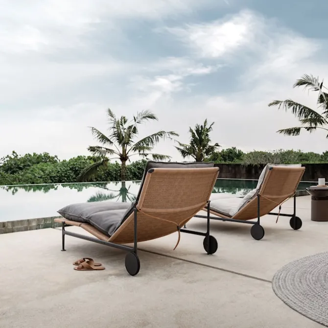 Zenith Lounger - Meteor